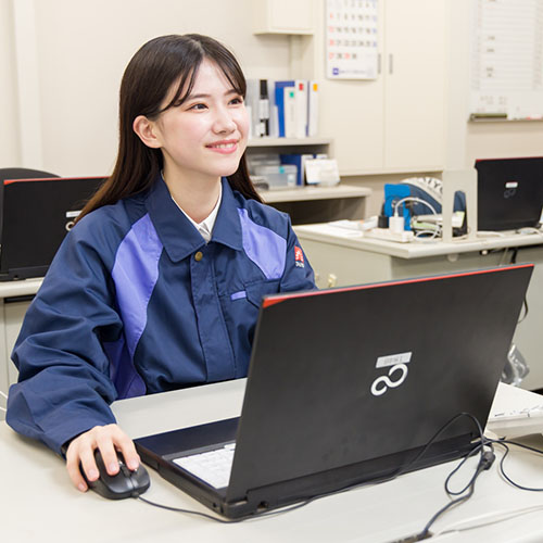 社員が働く様子
