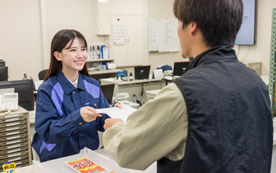社員が働く様子